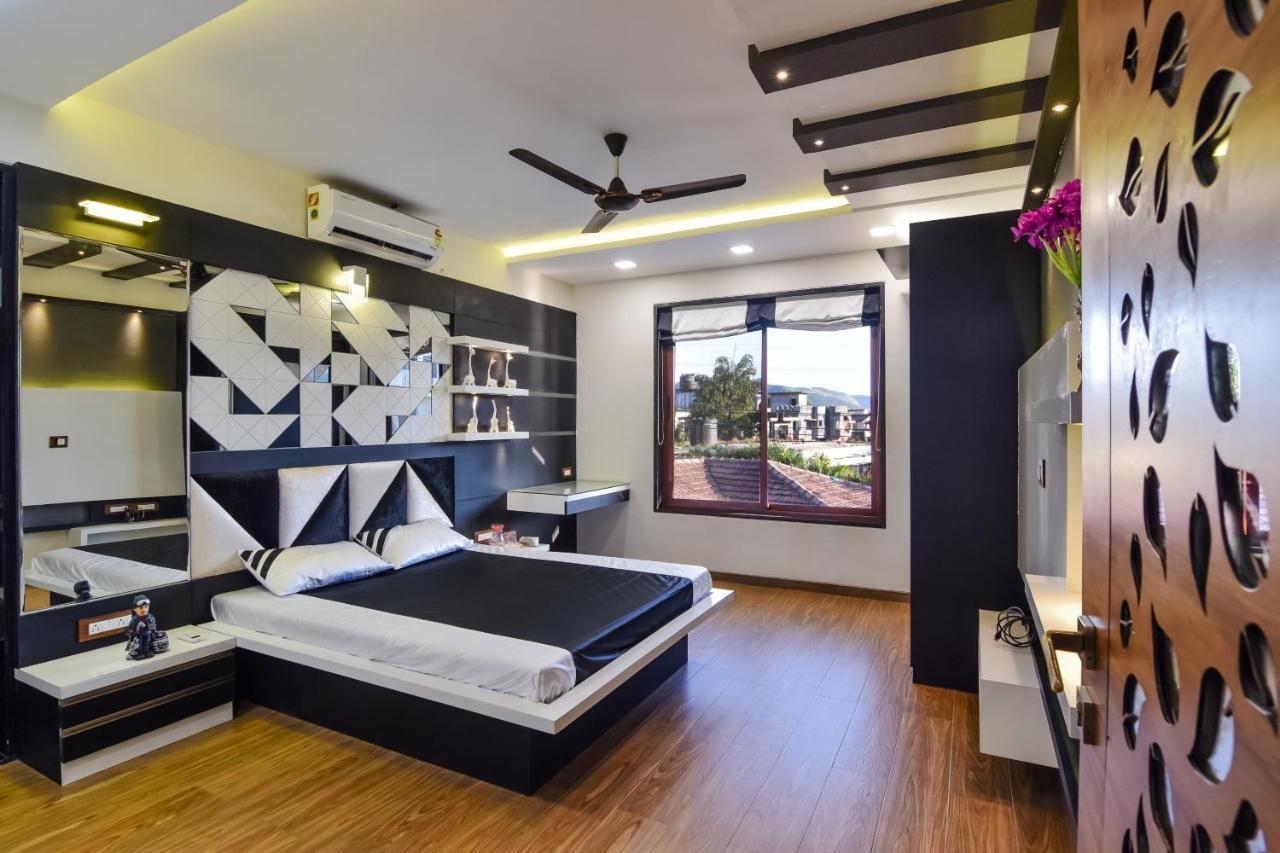 Lifeline Villas - Luxurious Taraangan 4 Mountain View Villa With Biggest Pool And Huge Open Area Лонавала Екстериор снимка