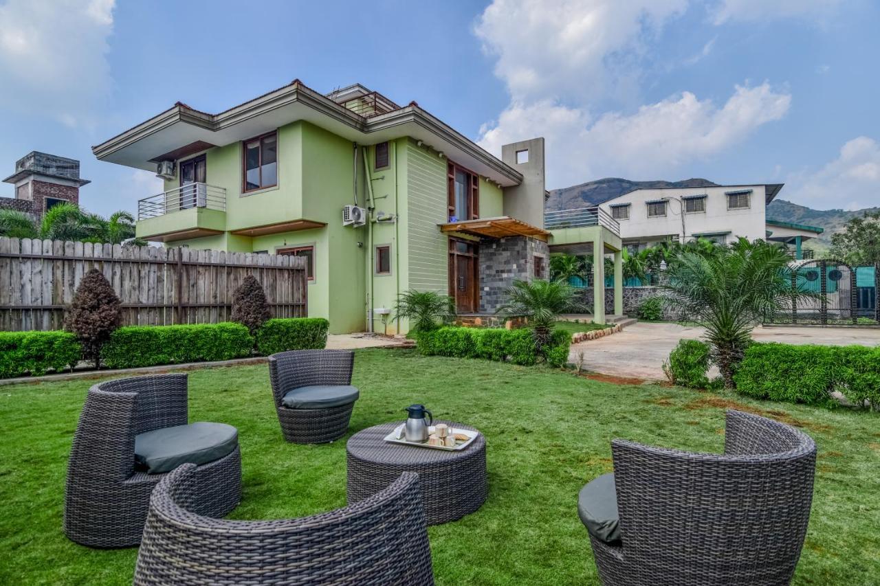 Lifeline Villas - Luxurious Taraangan 4 Mountain View Villa With Biggest Pool And Huge Open Area Лонавала Екстериор снимка