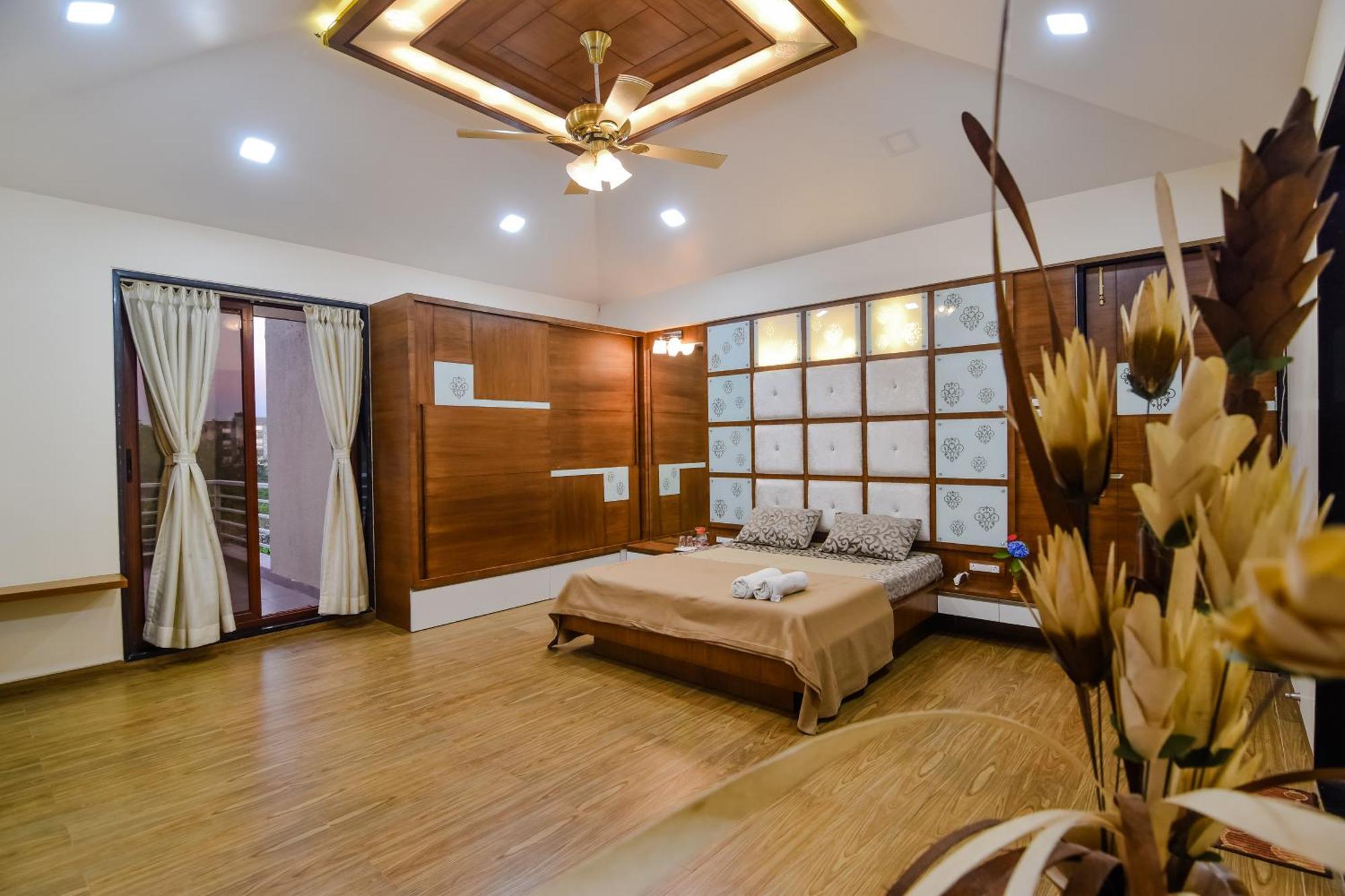 Lifeline Villas - Luxurious Taraangan 4 Mountain View Villa With Biggest Pool And Huge Open Area Лонавала Екстериор снимка